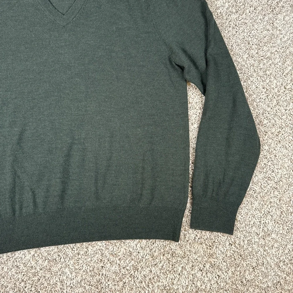 Brooks Brothers Sweater Mens Medium Green Saxxon Wool V Neck Pullover Knit